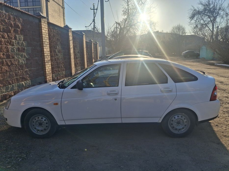 Продам машину приору