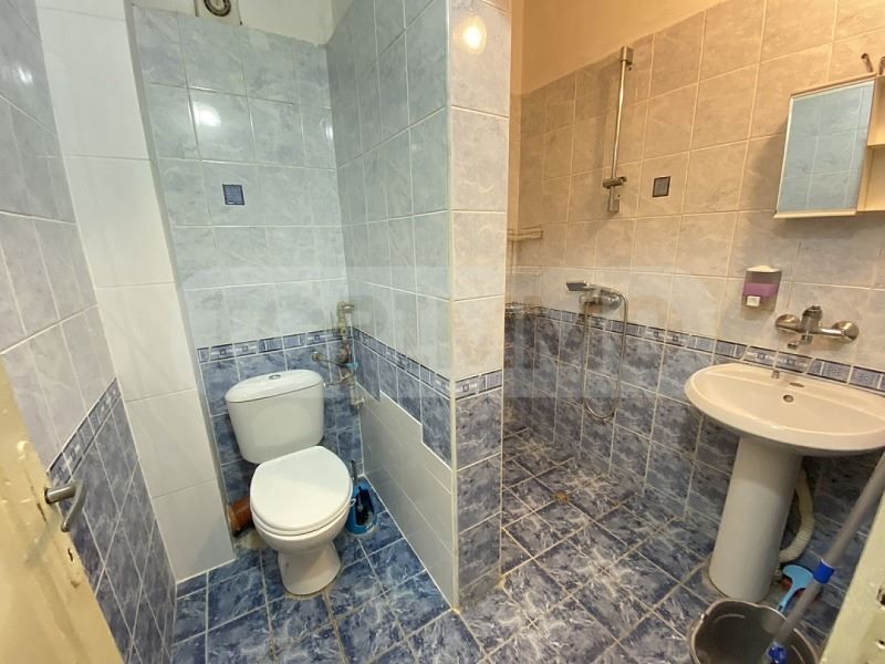 Дава се под наем Тристаен апартамент в Варна, Гръцка махала - 90 кв.м за 400 € - Снимка #5