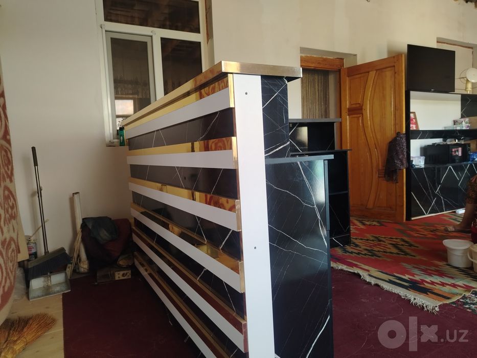 kafe do'kon restoranlar uchun mo'ljallangangan bar. kassa uchun me