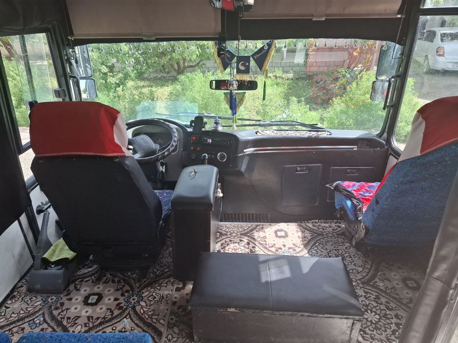 Isuzu avtobus sotiladi