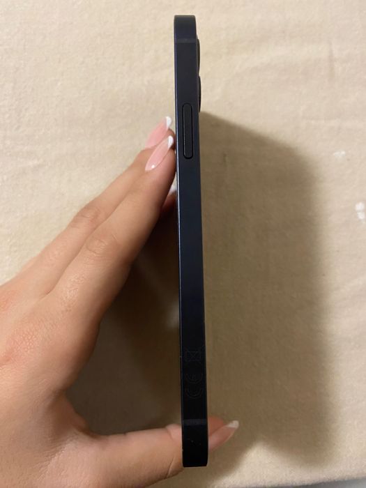 iPhone 12 с 100% капацитет на батерията