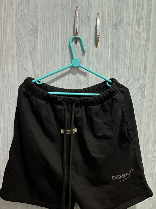 Pantaloni scurti Essentials