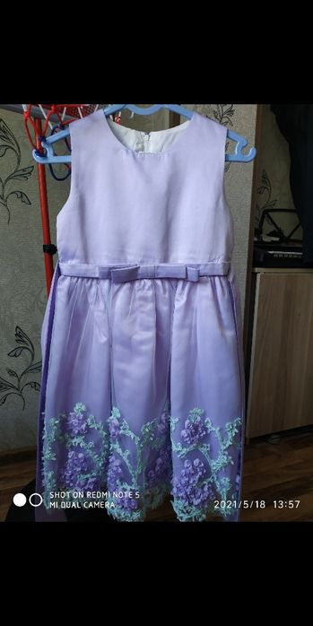 Продам платье для девочки