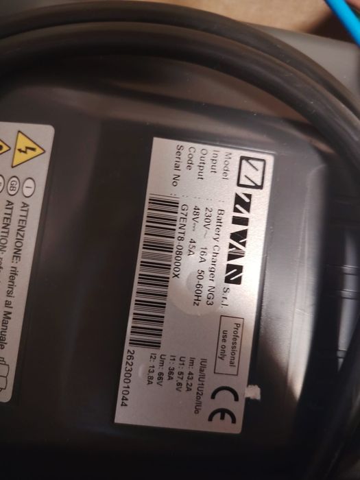 Redresor/încărcător baterii industrial ZIVAN NG3 48V /45A