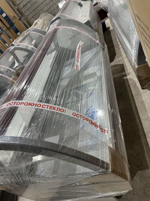 Витринный холодильник проиышленный