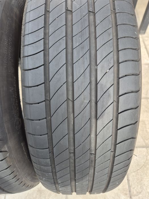 2бр.летни гуми 215/65/17 99V Michelin Primacy  24г.