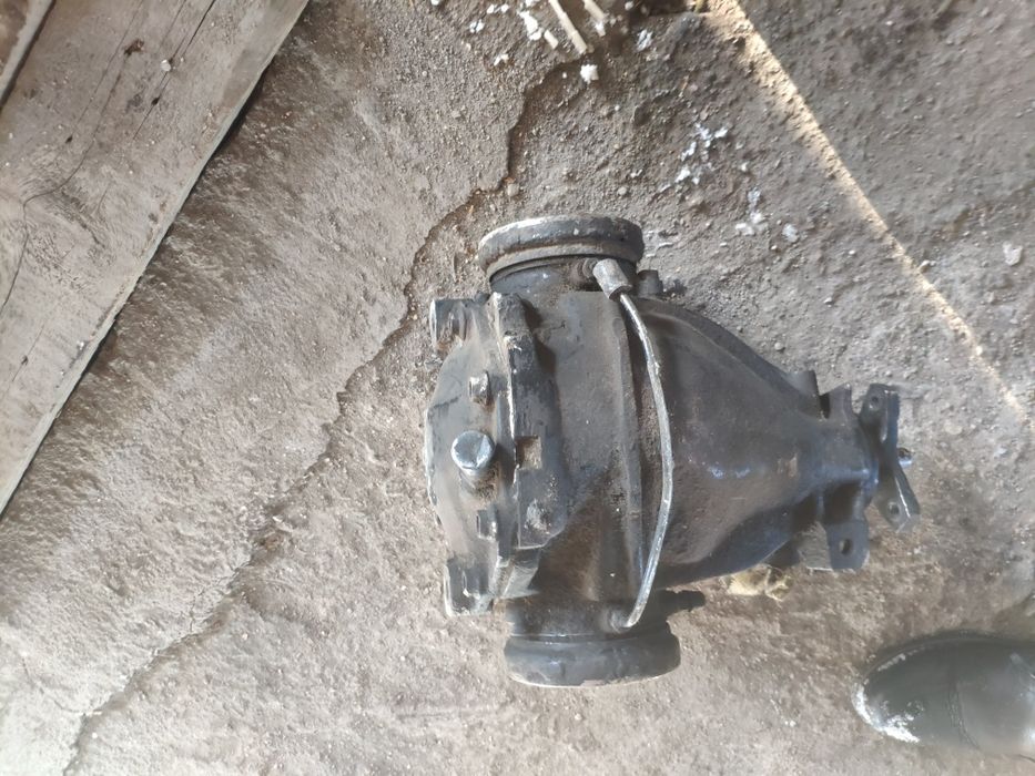 Редуктор на Мерседес w 124