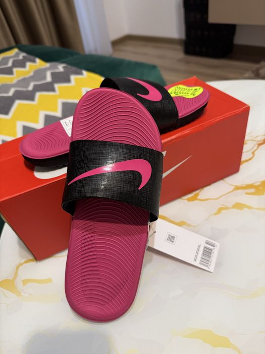 Papuci Nike - marimea 36 - nou, cu eticheta