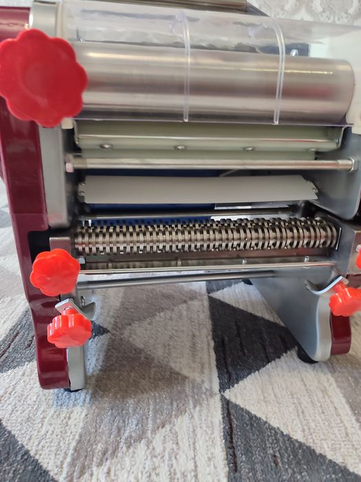 Тестораскаточная машина