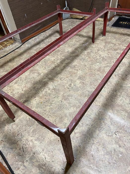 Продаю стойки для колес авто в гараж,сарай за 7000тг и за 5000 тг