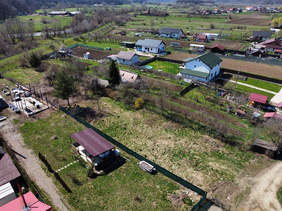 Teren de vanzare in Podu Olt - 1700mp, intravilan, ideal pentru constructie