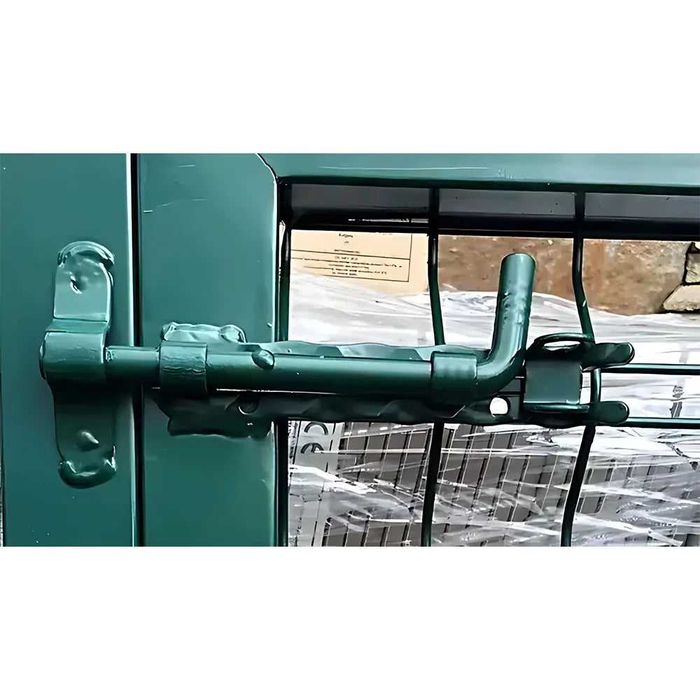 Масивни дворни врати