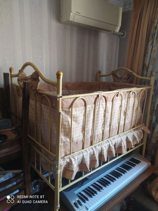 Детская кроватка