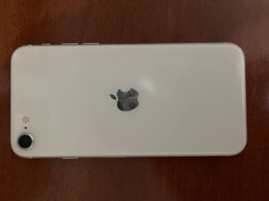 срочнога Iphone se 3 сотилади