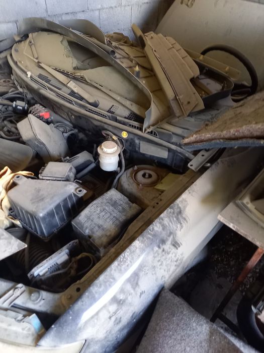 Морда в сборе от митсубиши спейс руннер