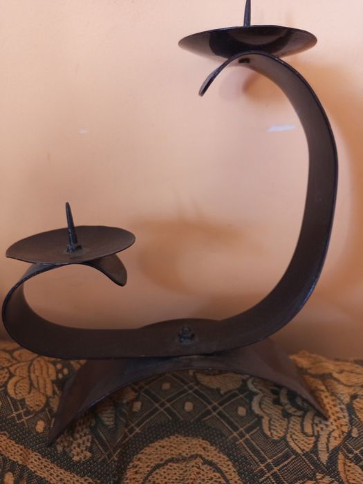 Продам подсвечник и вазу