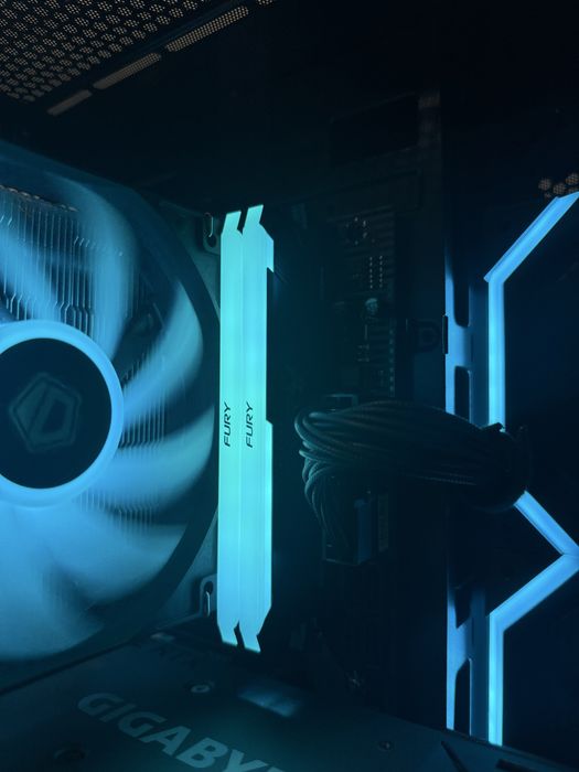 Продаже игровой эстетичный компьютер