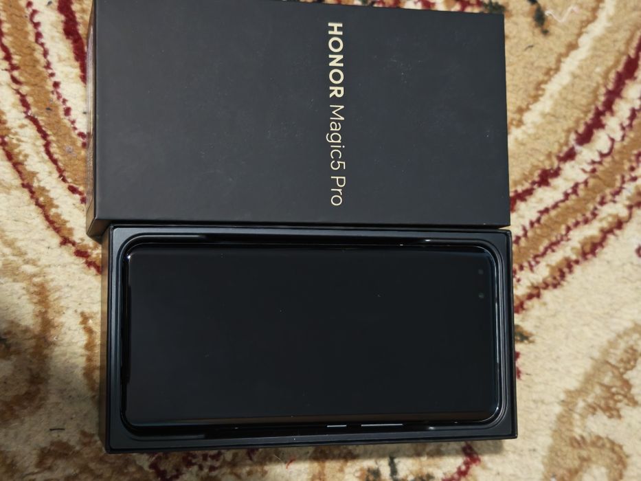 Honor Magic 5 Pro