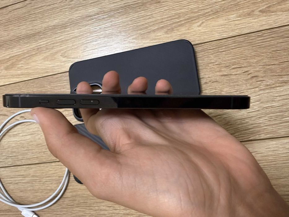 Iphone 14 Pro Max space black 512GB ESIM 83% battery Като нов.