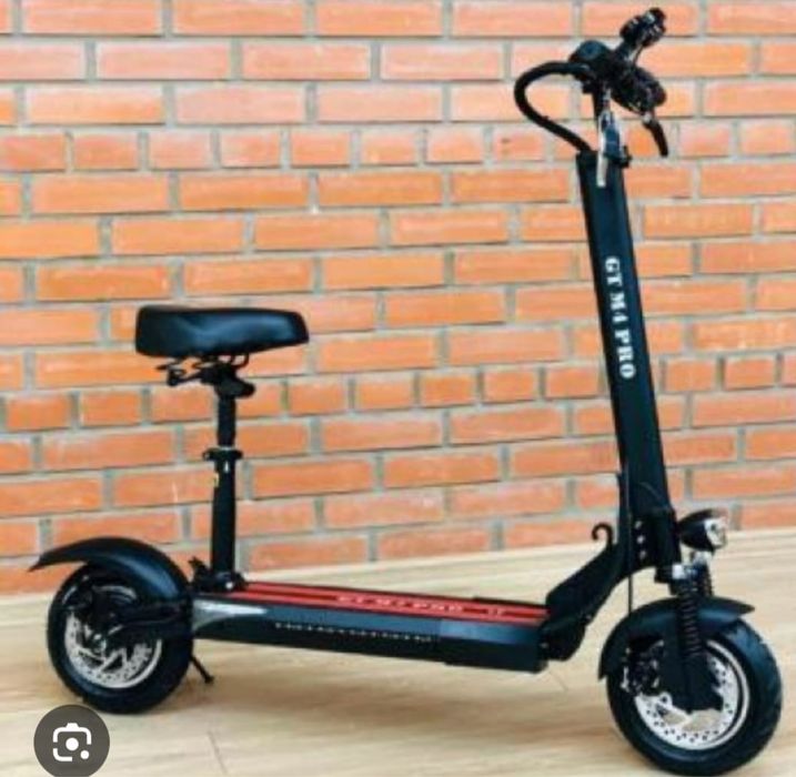 Электрический самокат модели Kugoo Kirin M4 Pro