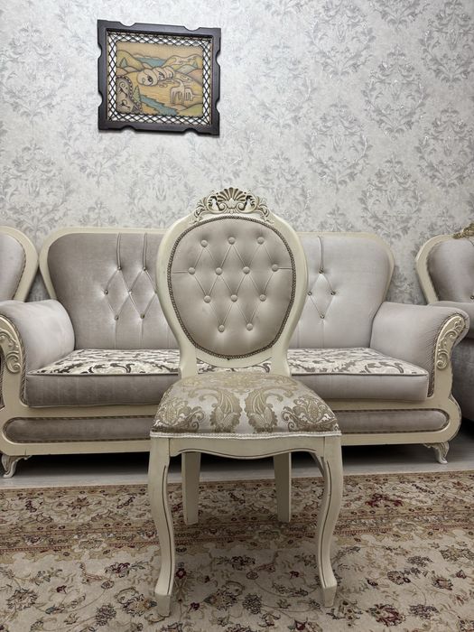 Стулья в гостиную