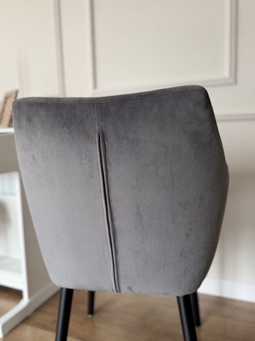 De vanzare 4 scaune de dingin