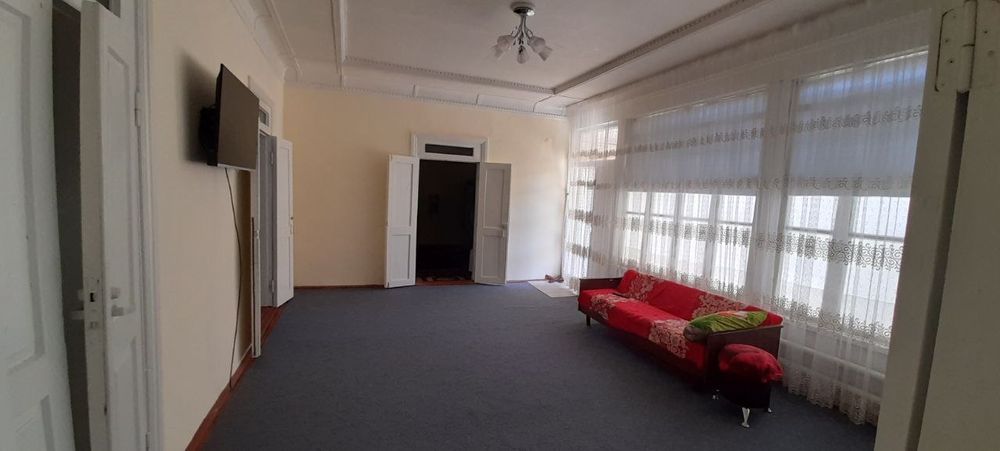 Тошми постидан кирганда файзли уй сотилади