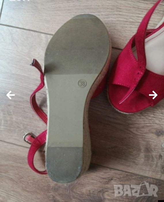 Червени сандали на платформа - размер 38