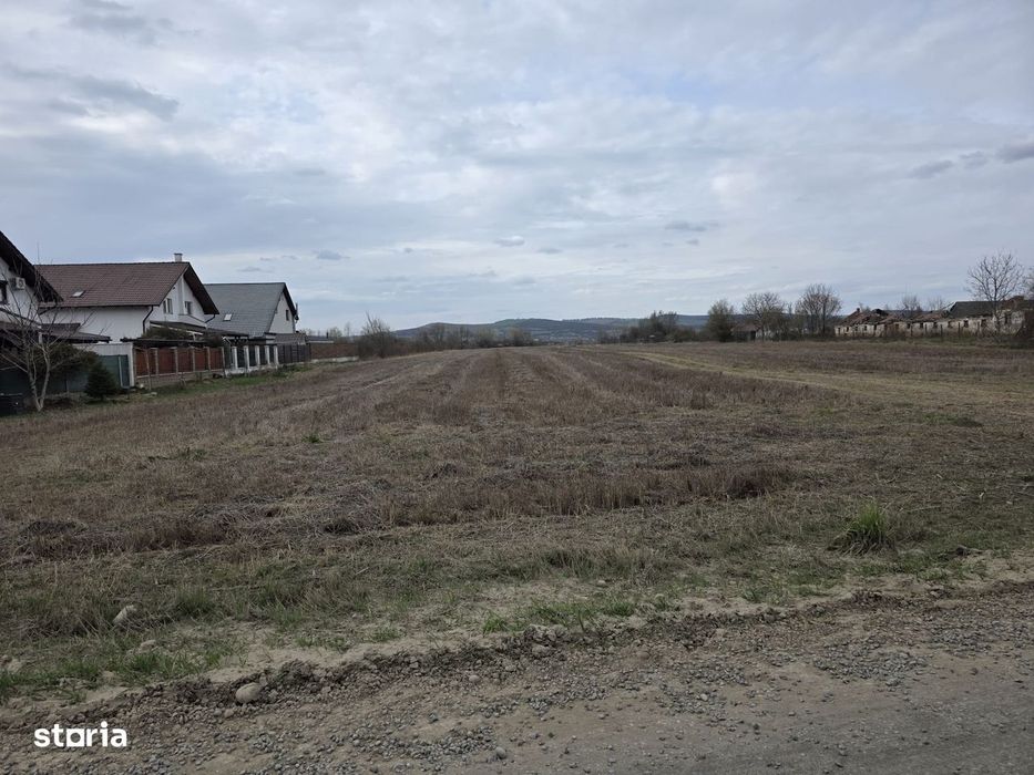 Teren de vanzare zona ideala, 50 arii, utilitati la drum, langa Medex