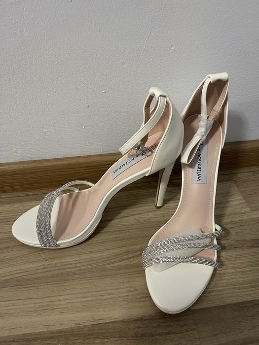 Официални бели сандали с камъни - 41 номер Shoe Aquarium