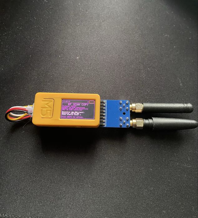 M5 StickC Plus2 (mini flipper zero) Cu modul de cc1101 si NRF24+ Modul de IR