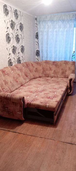 Срочно! Продаю диван