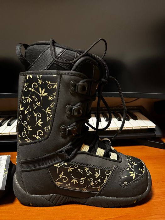 Boots snowboard noi Trans Closeout fete - 37 eu/240 mondo