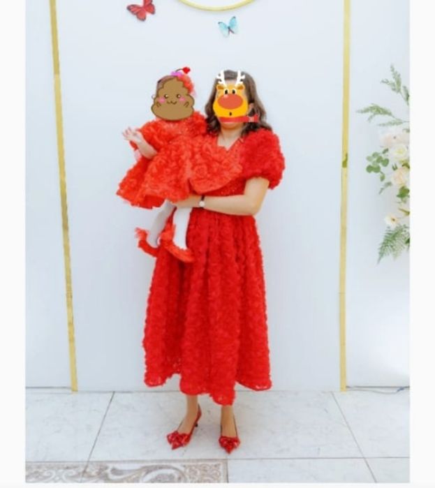 Продам платье дочка матери