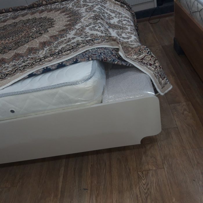 Matras na zakaz optim ham bor narxlar kelishiladigani ham bor