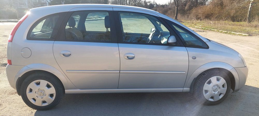 Opel Meriva 1.6 87кс Стария мотор
