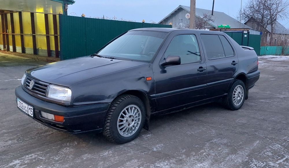 Продам  Volkswagen Vento