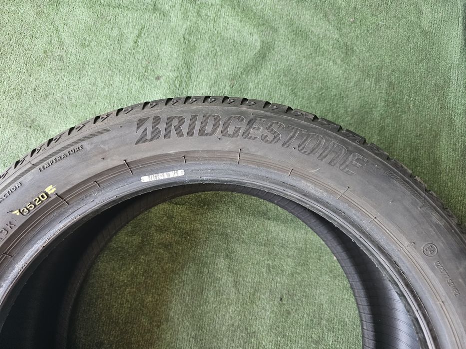 225 45 17 vara bridgestone