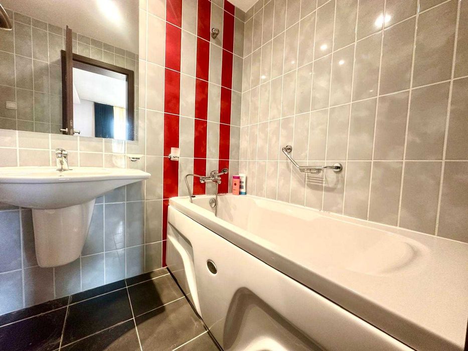 Продава се Тристаен апартамент в Балчик - 138 кв.м за 1196 €/кв.м - Снимка #4