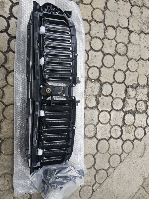 Предна  маска   BMW   g-30    51747497279