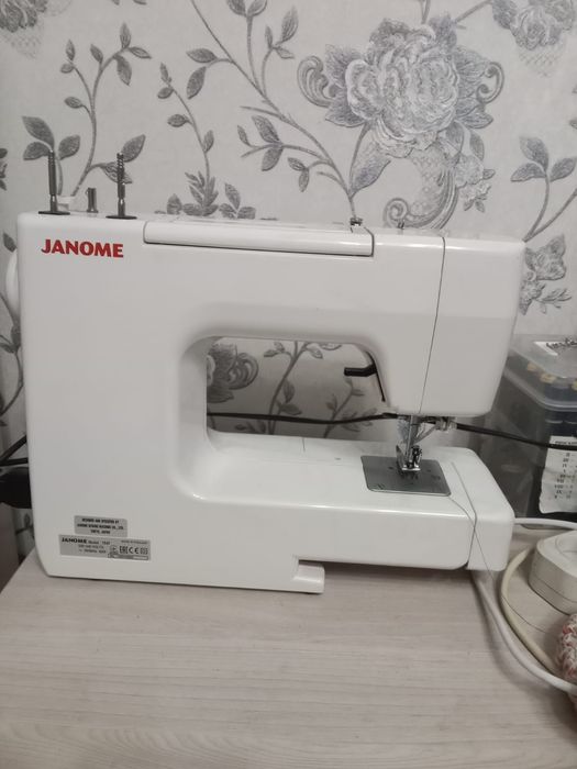 Швейная Машинка Janome 1547