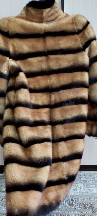 Продам норковую шубу