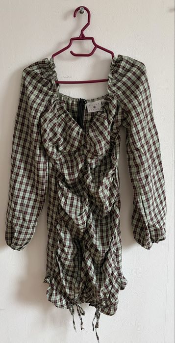 Платья женские размер s