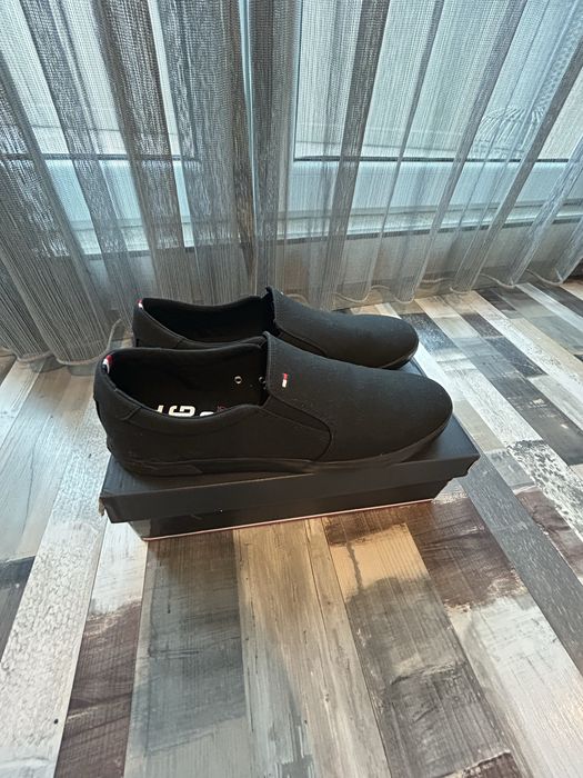 Обувки Tommy Hilfiger