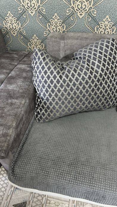 Продам диван +2 кресло