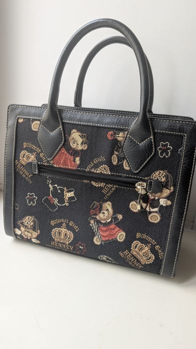 Продам сумку Henny Bear (оригинал)