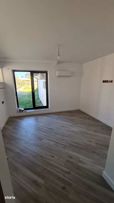 Casă de vânzare în Curtea de Argeș.