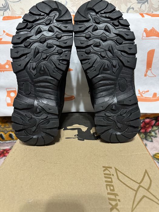 Ботинки. Flo. Kinetix. 42-42,5 р. Новые.