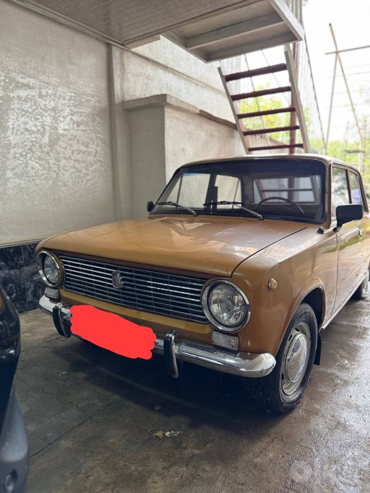 Jiguli 2101 sotiladi