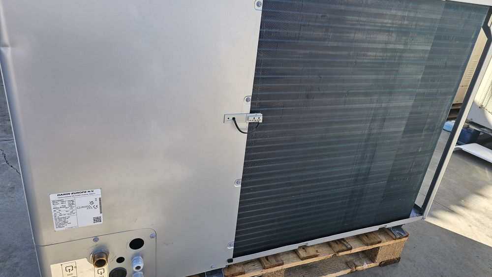 Daikin Altherma EBLA16 16kw R32 термопомпа